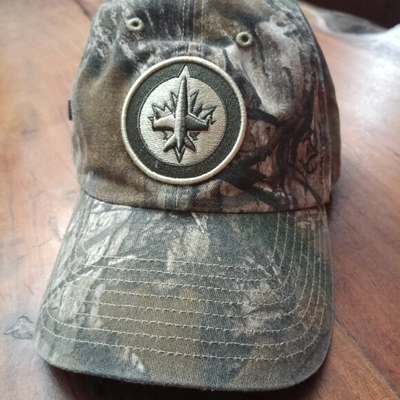 NHL Winnipeg Jets x Realtree Hat - Picture 2 of 7